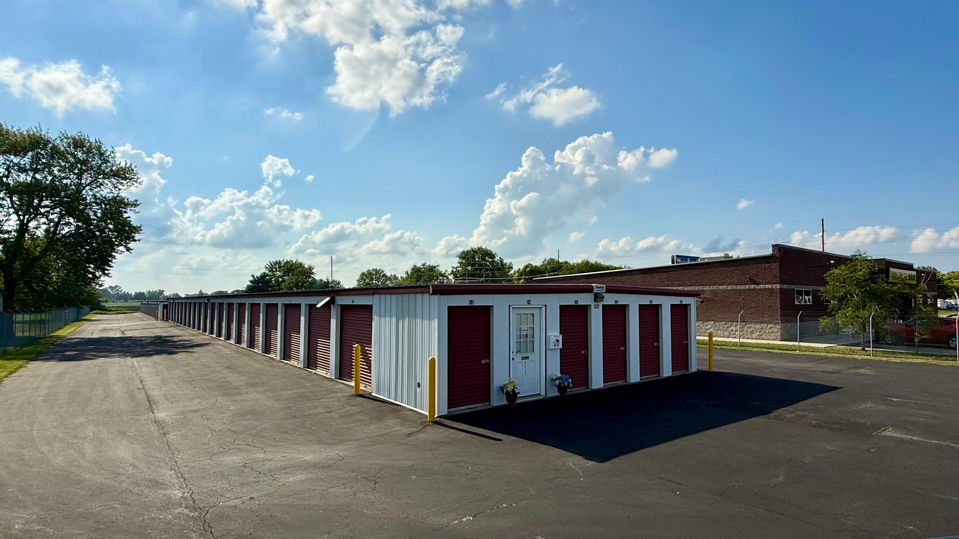 Wide Storage Aisles in Anderson, IN