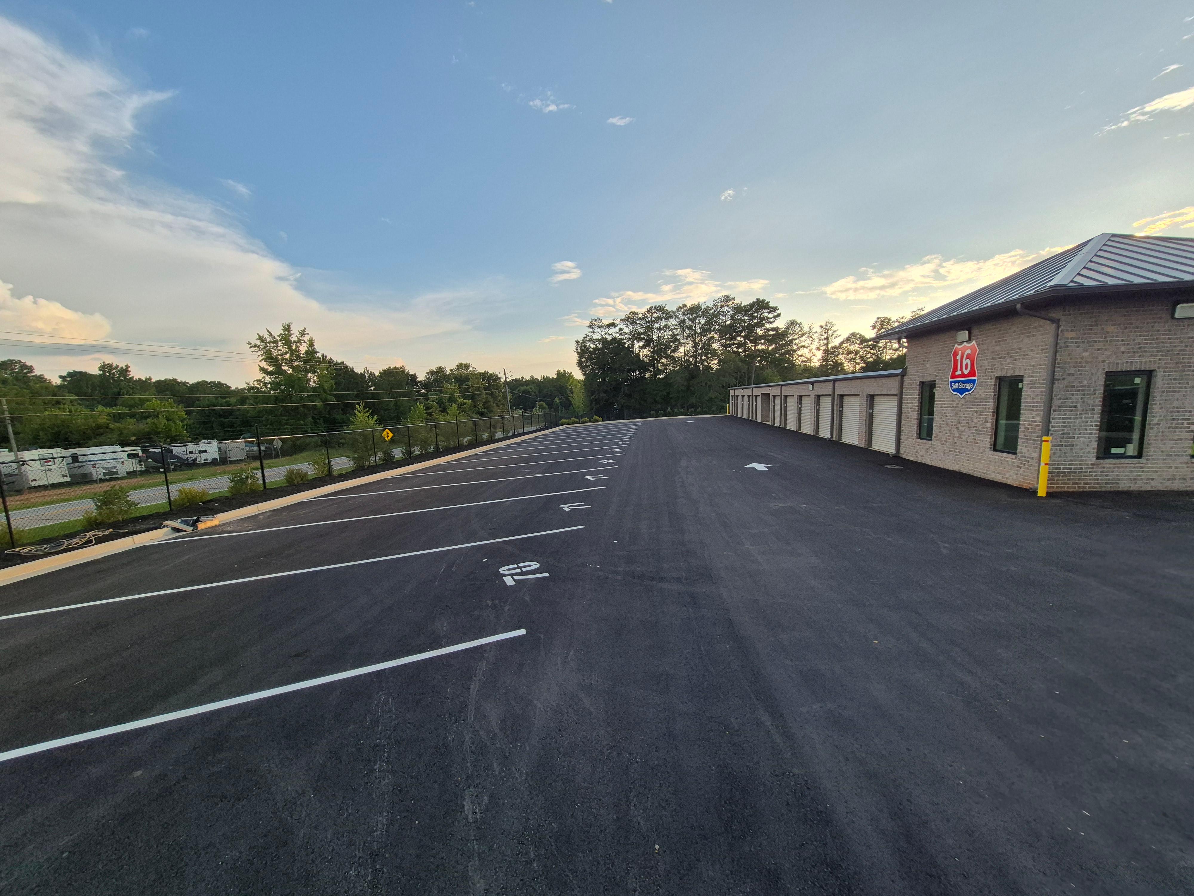 16 Self Storage 12 RV Drive Newnan, Georgia 30263 