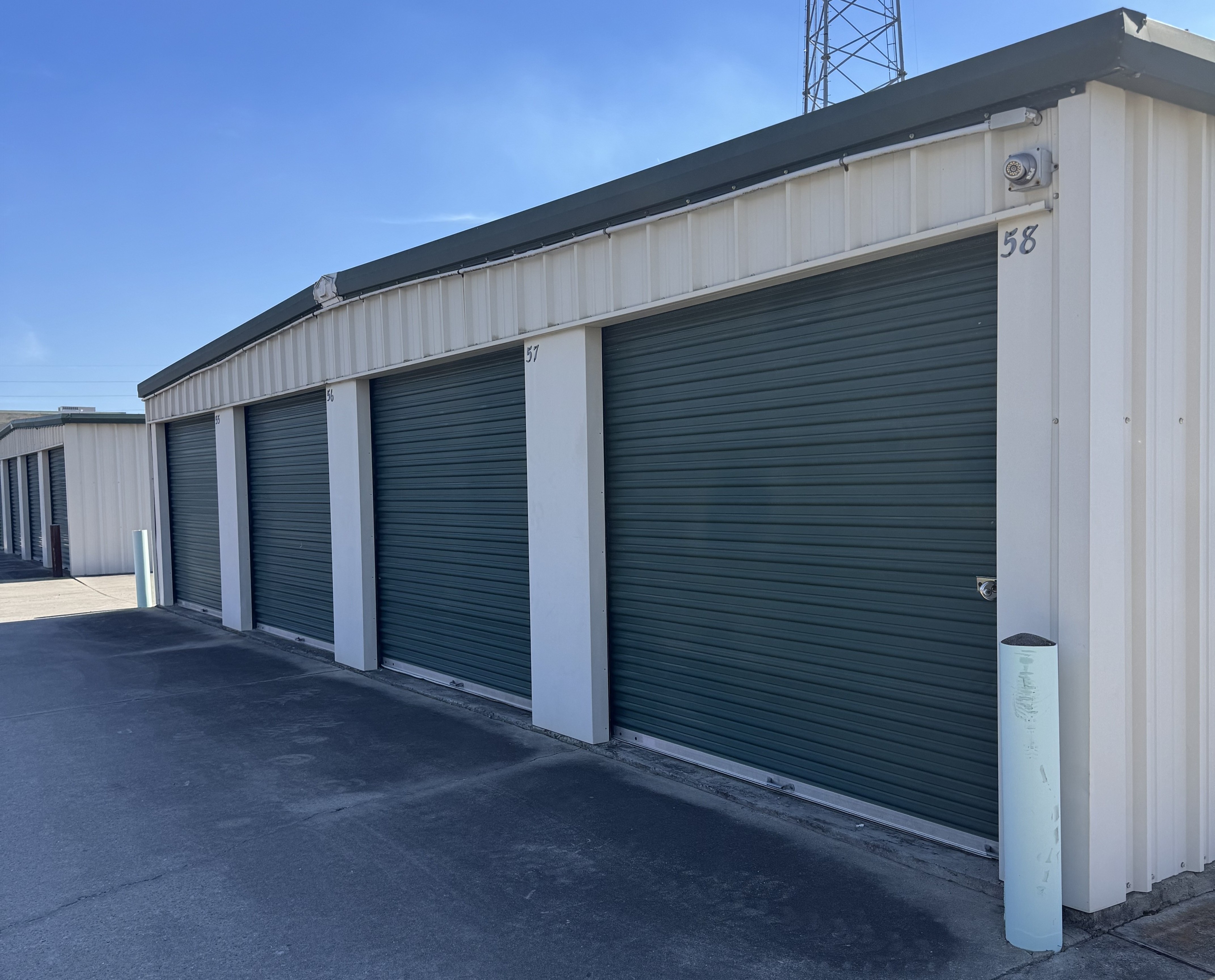 Large Storage Units in Brunswick, GA