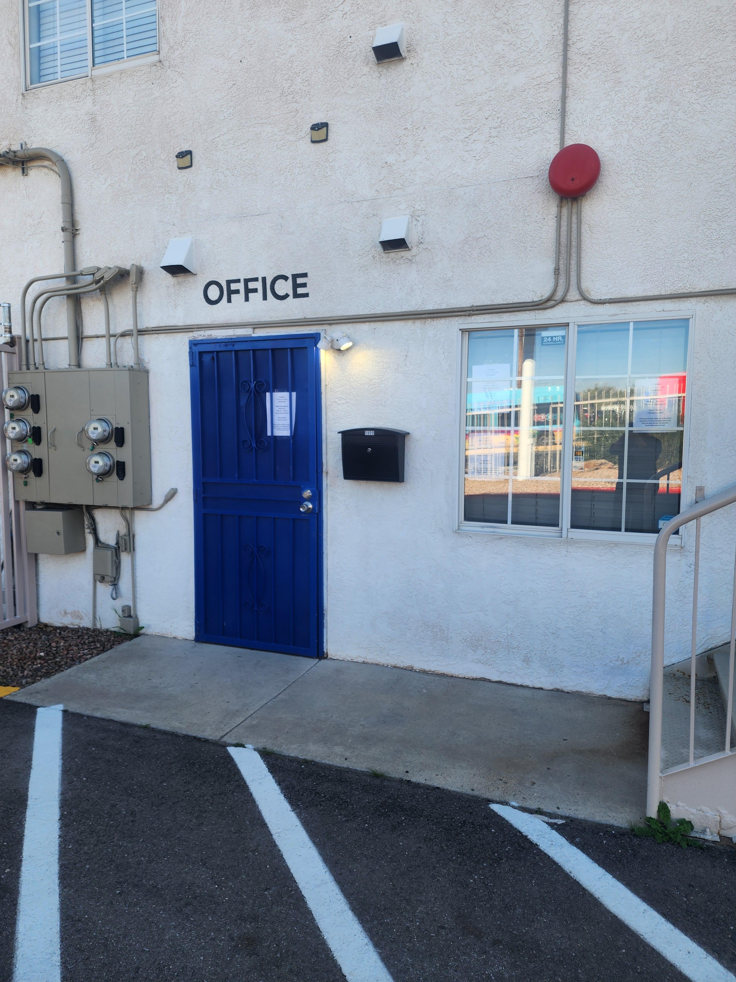 El Campo Casitas & Self Storage 5800 Central Ave SW Albuquerque, NM 87105