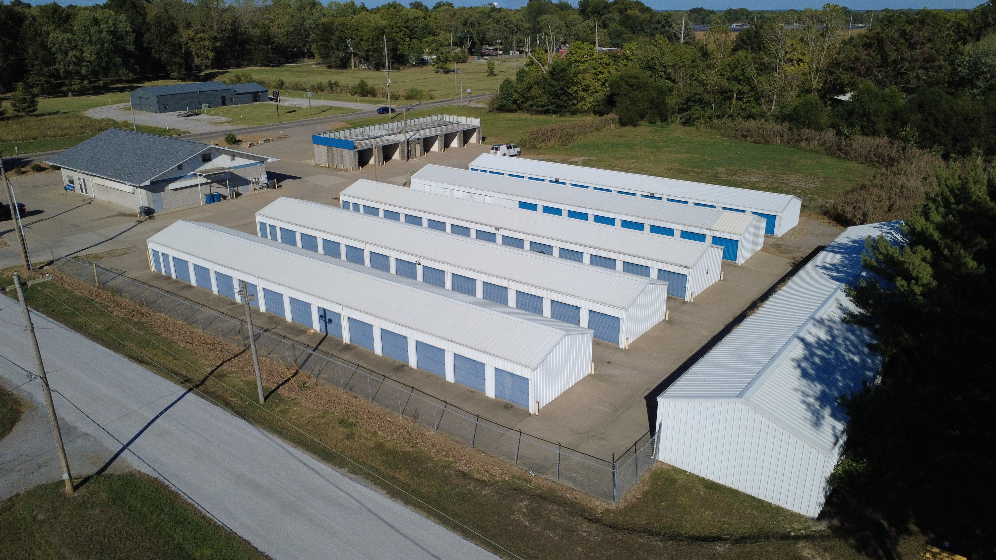 Drive Up Self Storage Units in Mount Vernon, IL