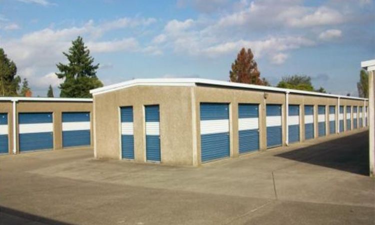 secure drive-up storage units at Albany Secure Storage