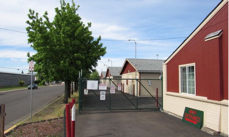 Albany Self Stor secure computerized gate entrance