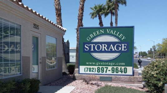 welcoming self storage facility henderson nv