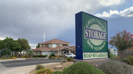 secure self storage in henderson nv