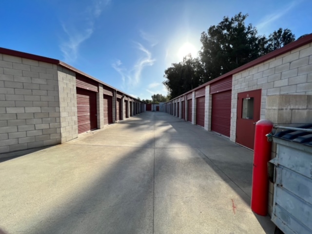 drive-up access for nipomo self storage in 542 Lindon Ln Nipomo, CA 93444