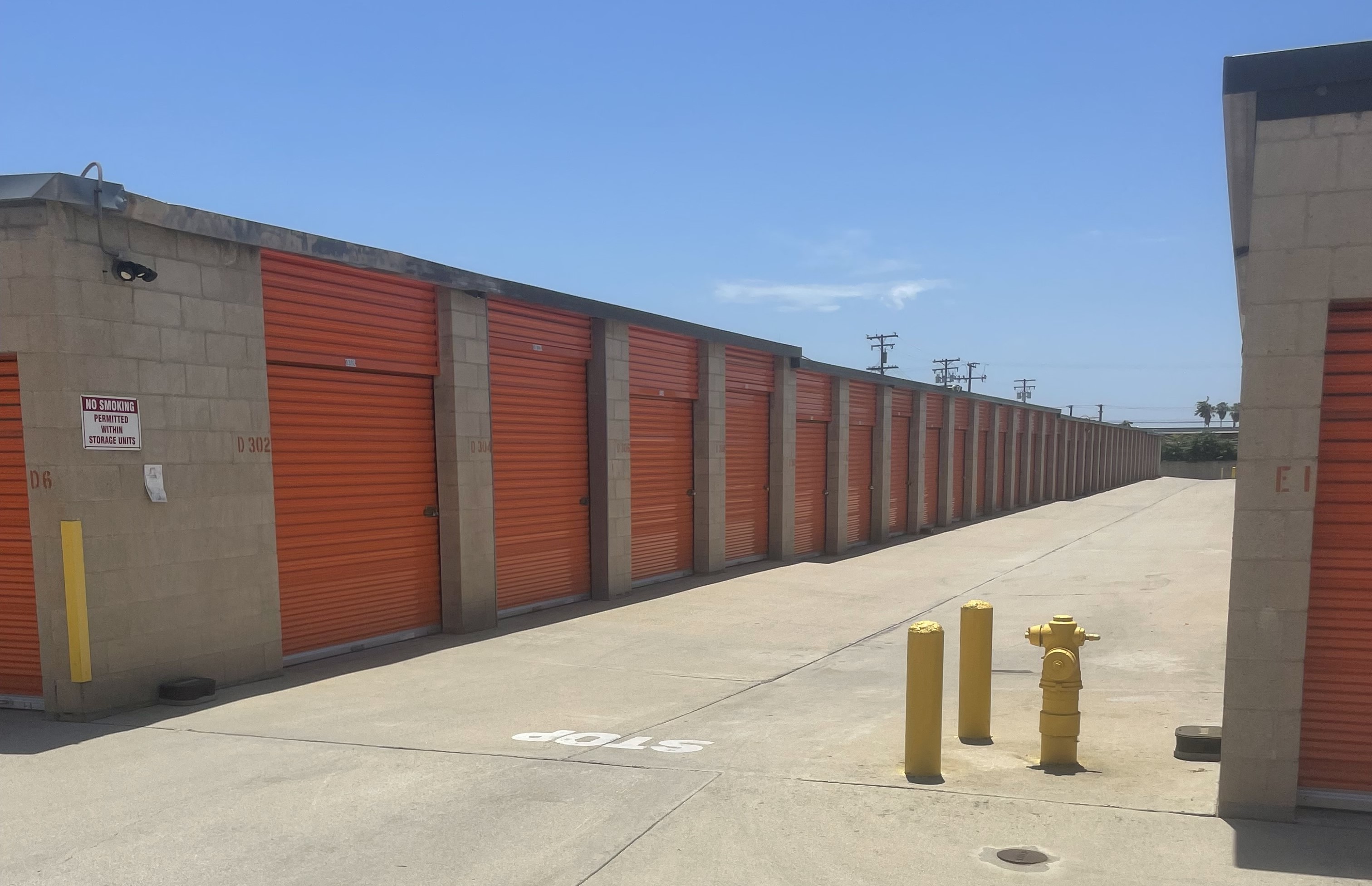 self-storage at 333 Hershey St, Pomona, CA 91767, United States -AA U-Stor-M