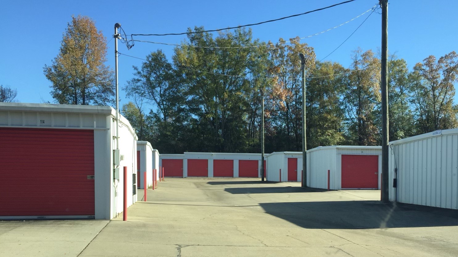 self storage units with drive up access