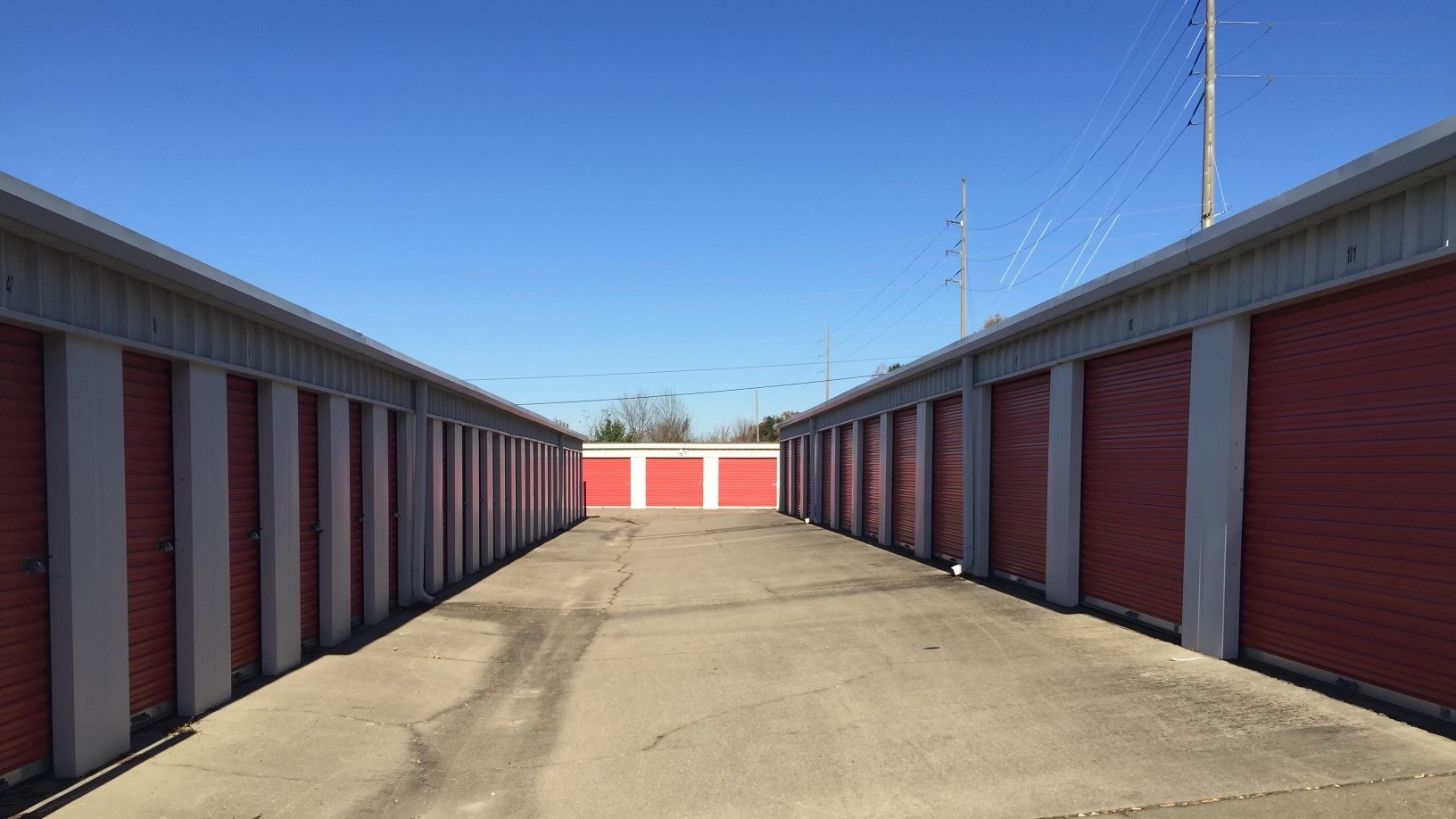 self storage units with drive up access