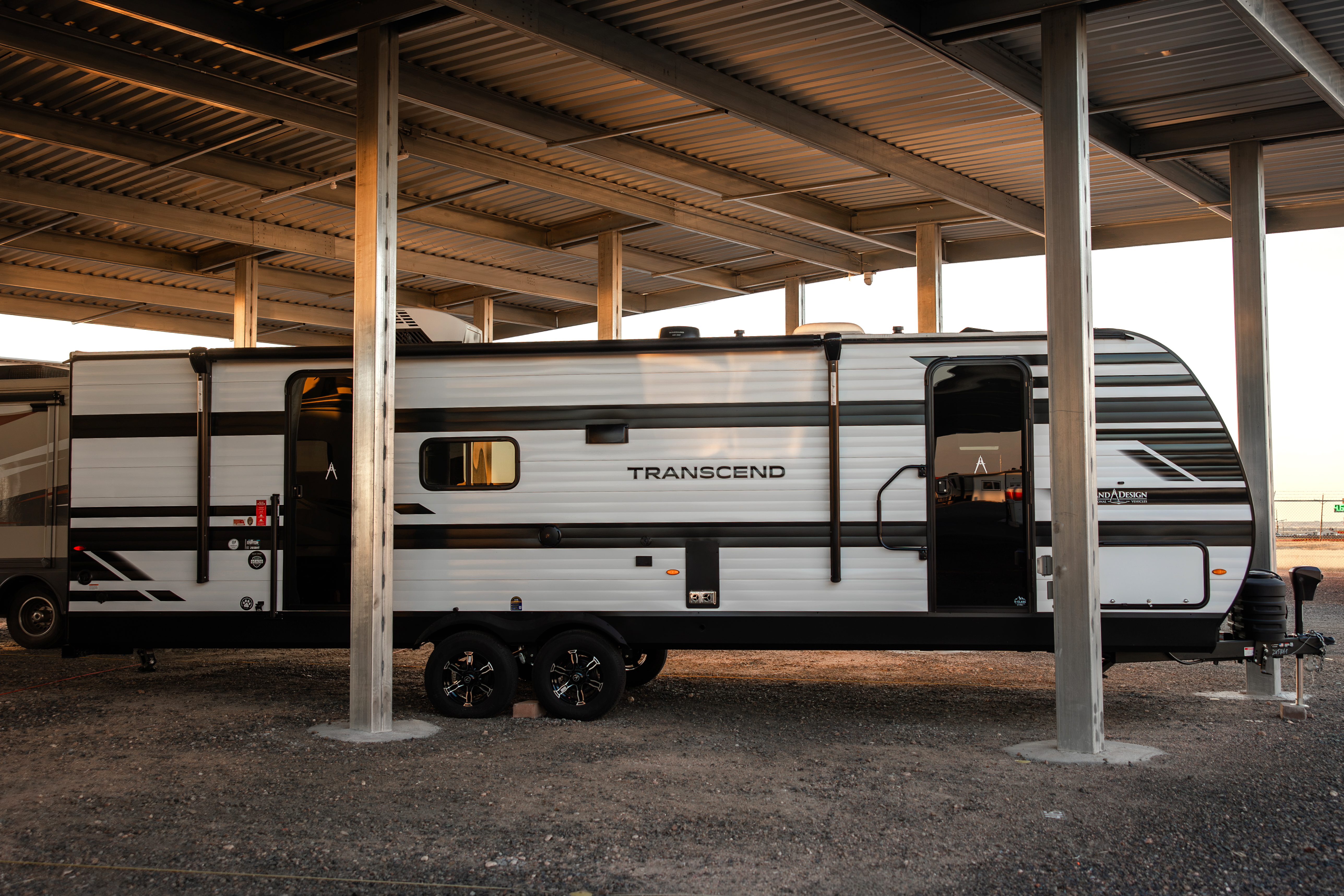 covered-travel-trailer-storage-cheyenne-wy