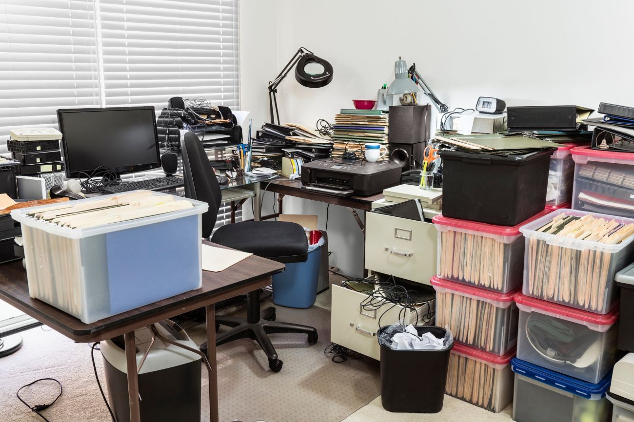 Using Storage Units to Help Declutter Your Office Space