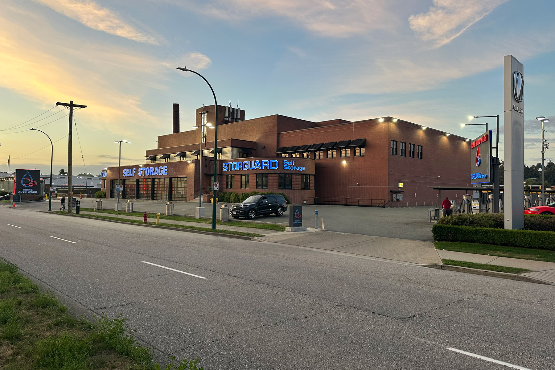 VANCOUVER, 750 Terminal Ave, Vancouver, BC V6A 2M5