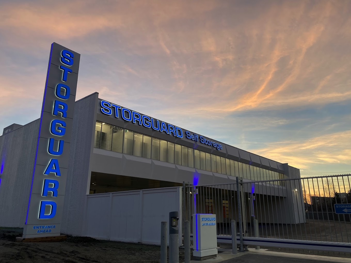 Self-Storage Richmond 9200 Van Horne Way, Richmond, BC V6X 1W2