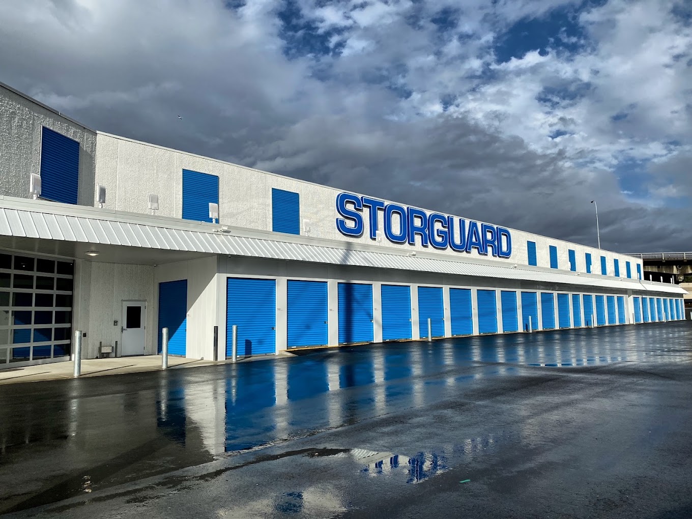Self-Storage Richmond 9200 Van Horne Way, Richmond, BC V6X 1W2