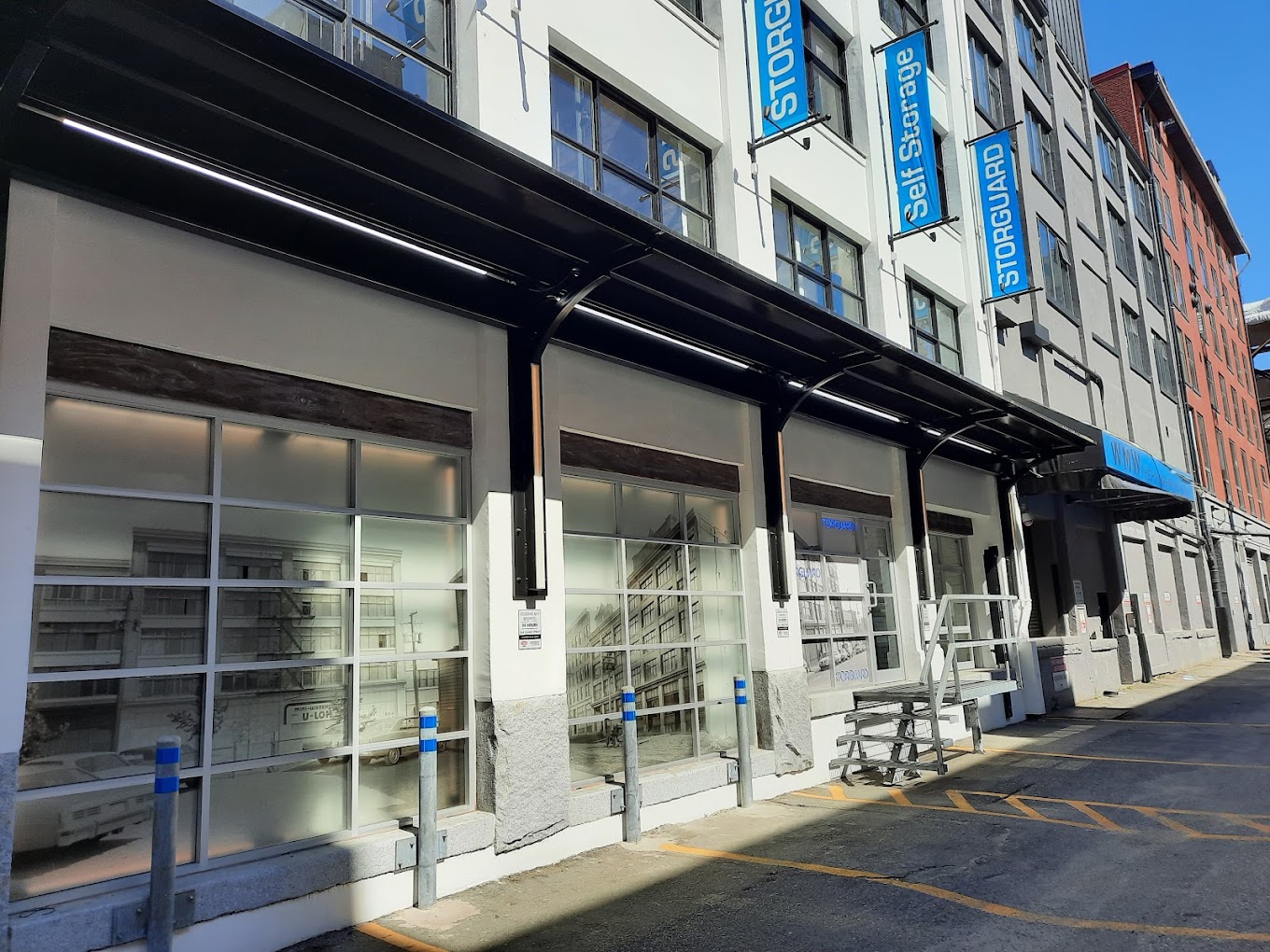 YALETOWN  864 Cambie Street, Vancouver BC