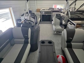 Bennington S20 Pontoon with 90hp