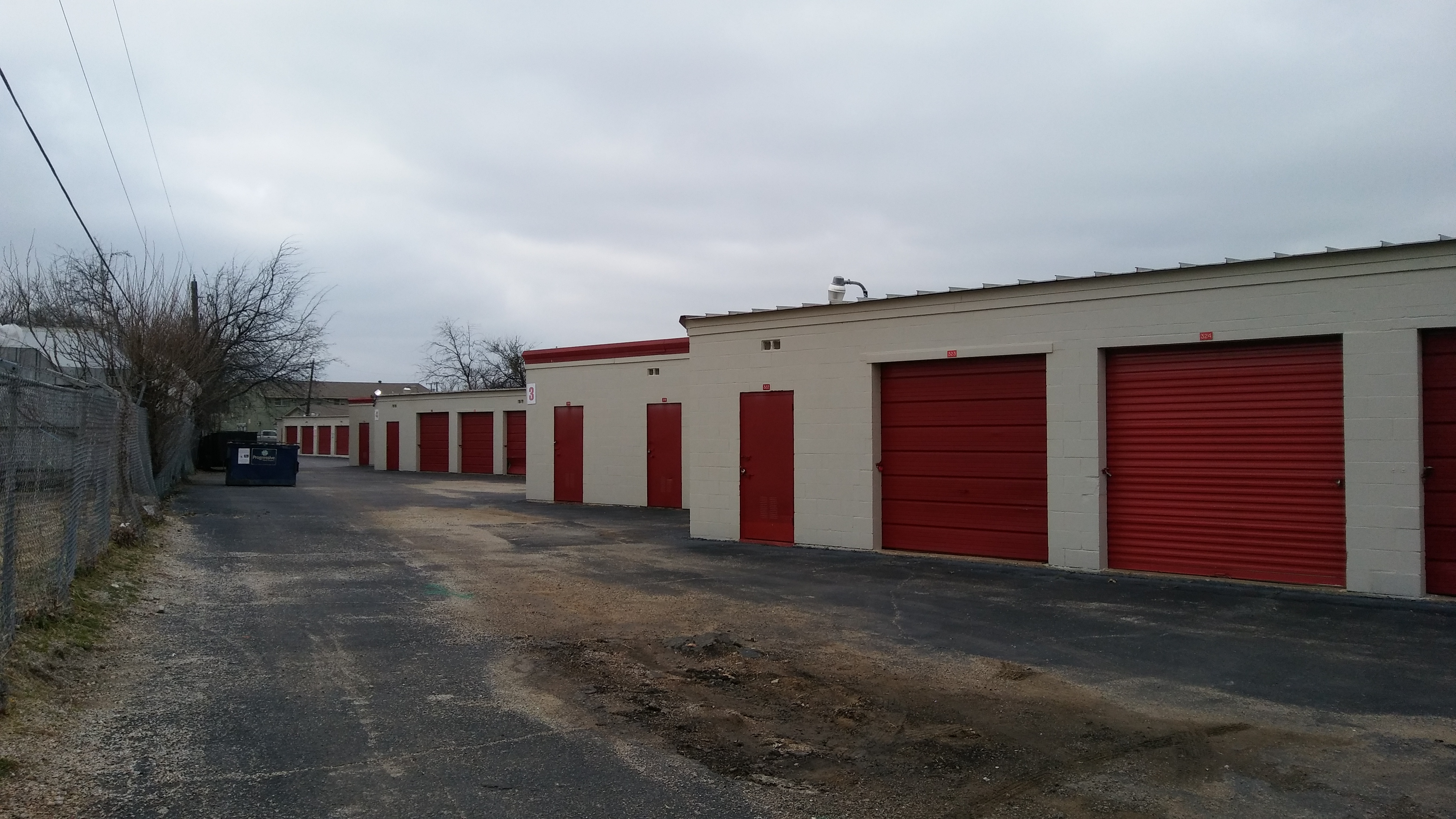 Drive Up Access Storage Units in Fort Worth, TX