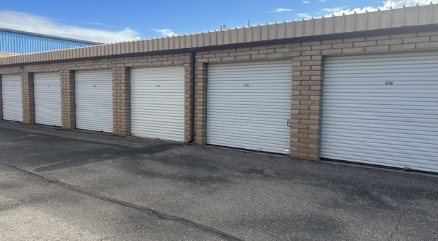 self storage units with drive up access