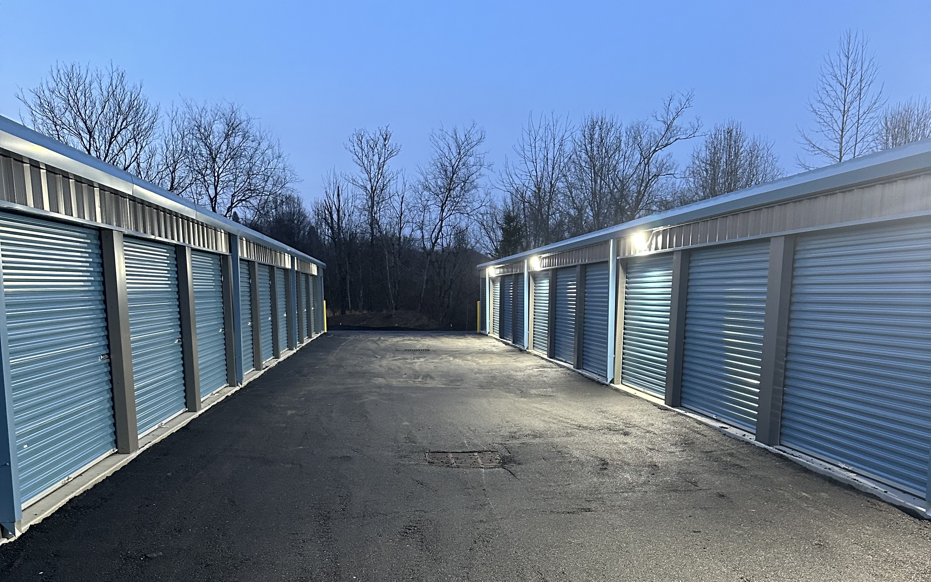 Brand New, Clean and Gate Secured Facility with 24/7 Access in Sevierville, TN 