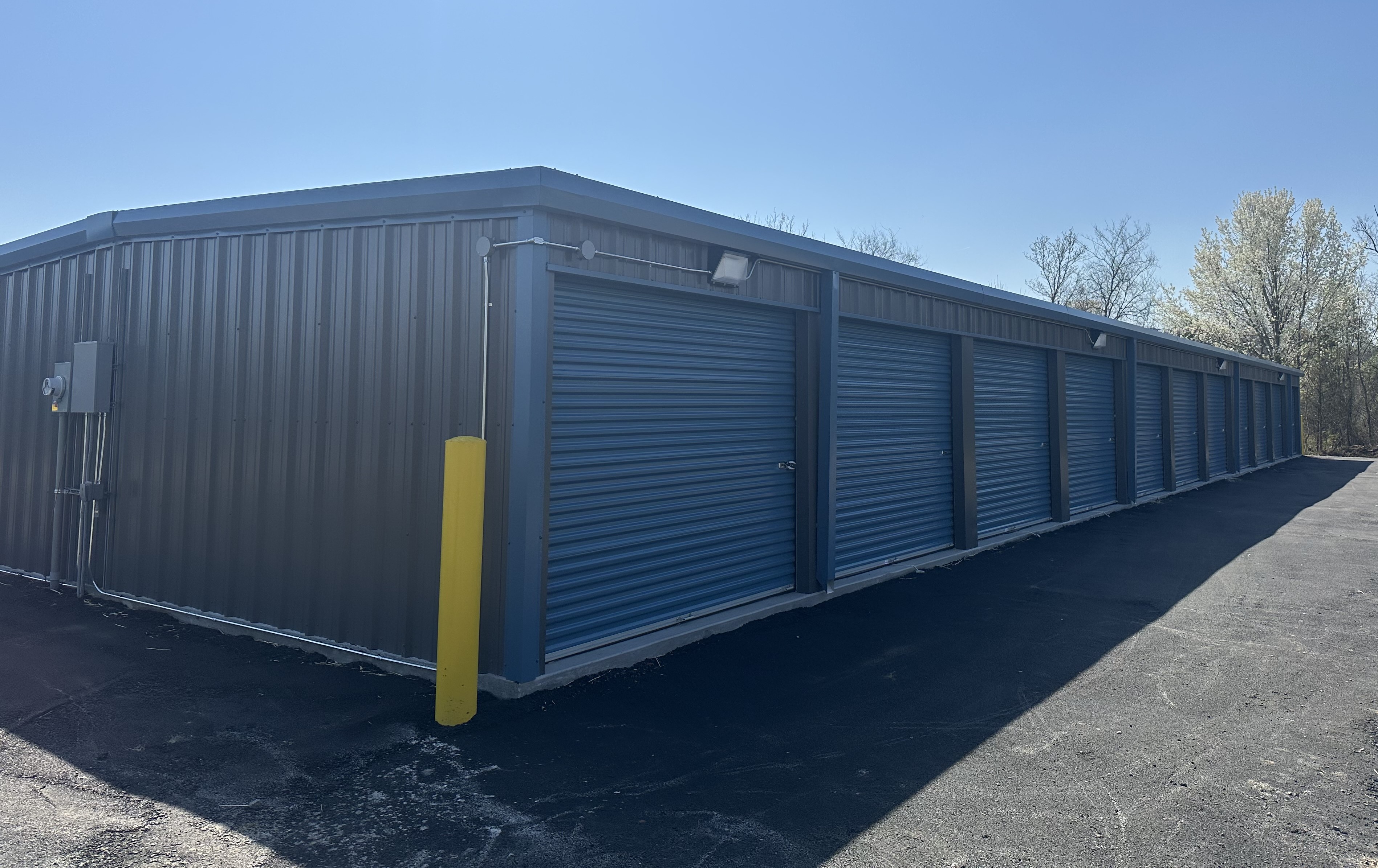 Brand New, Clean and Gate Secured Facility with 24/7 Access in Sevierville, TN 