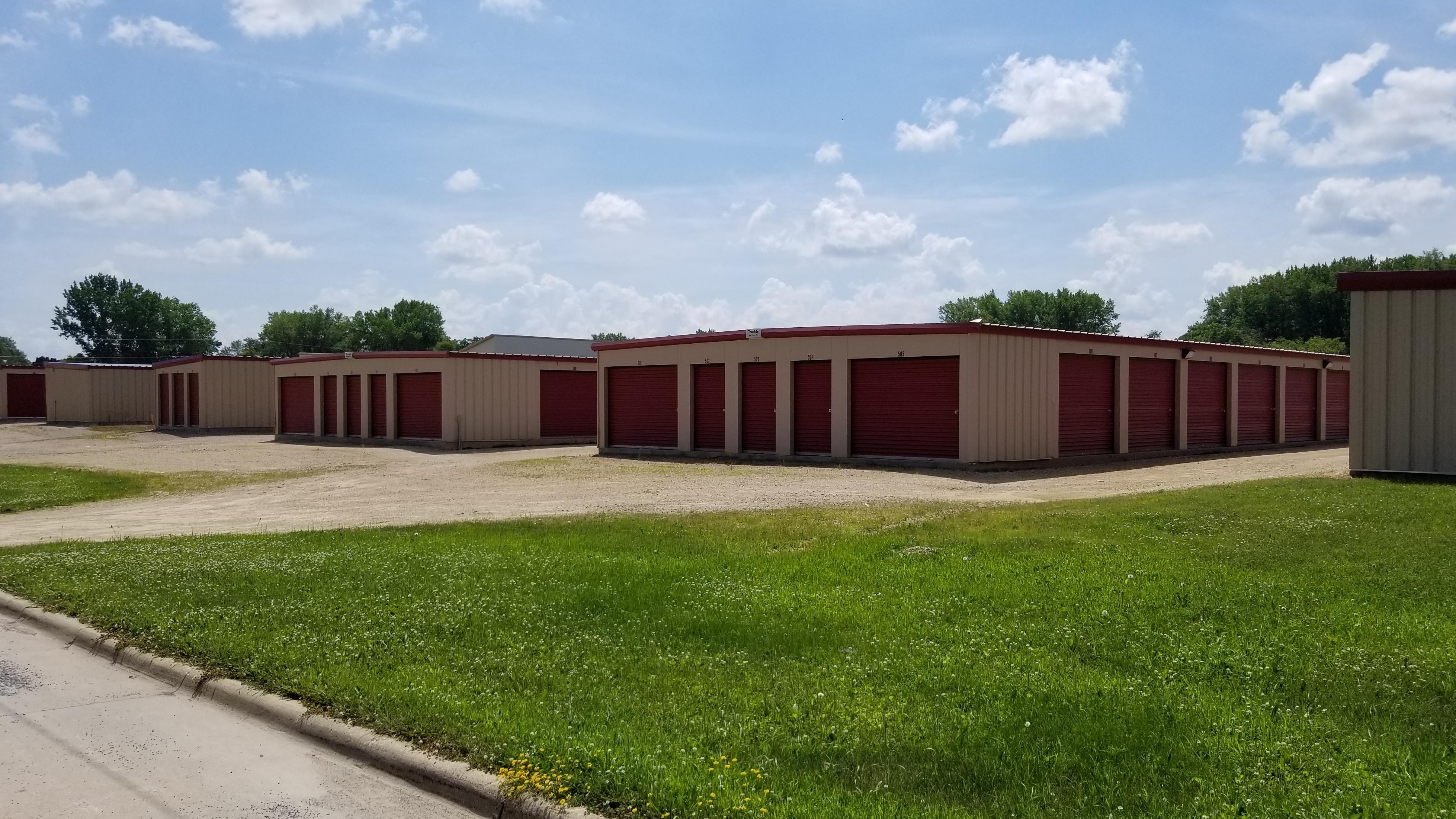 Legacy Storage Pine Island Buildings 4-11 | Affordable Drive-Up