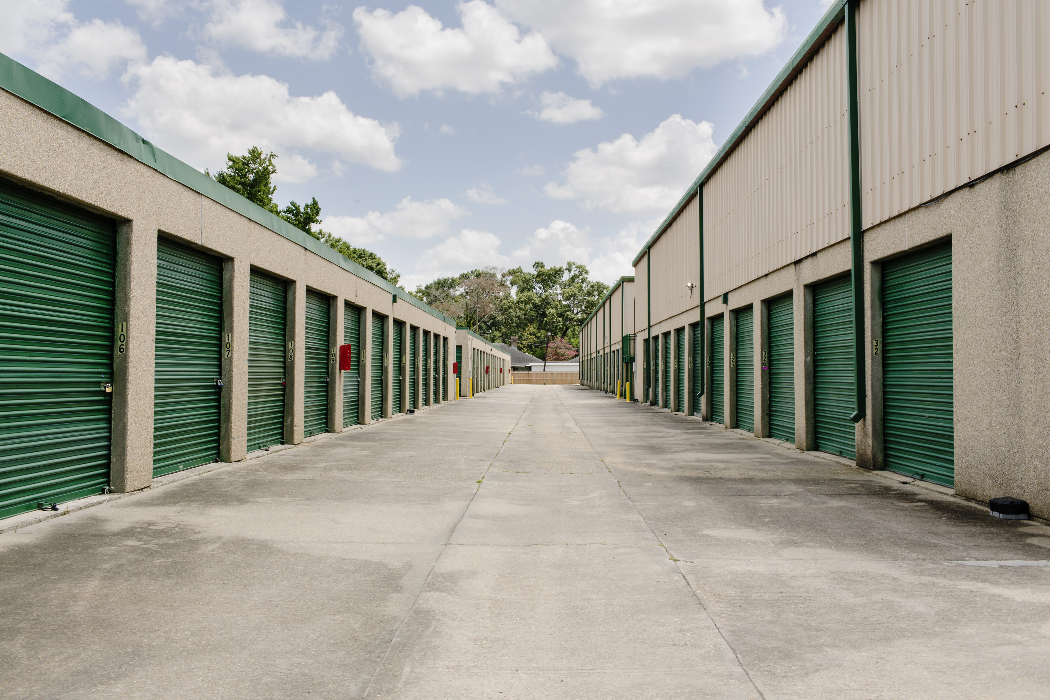 Drive Up Storage in Baton Rouge, LA self storage units with drive up access