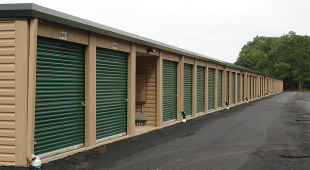 Outdoor self storage units in Calverton, NY