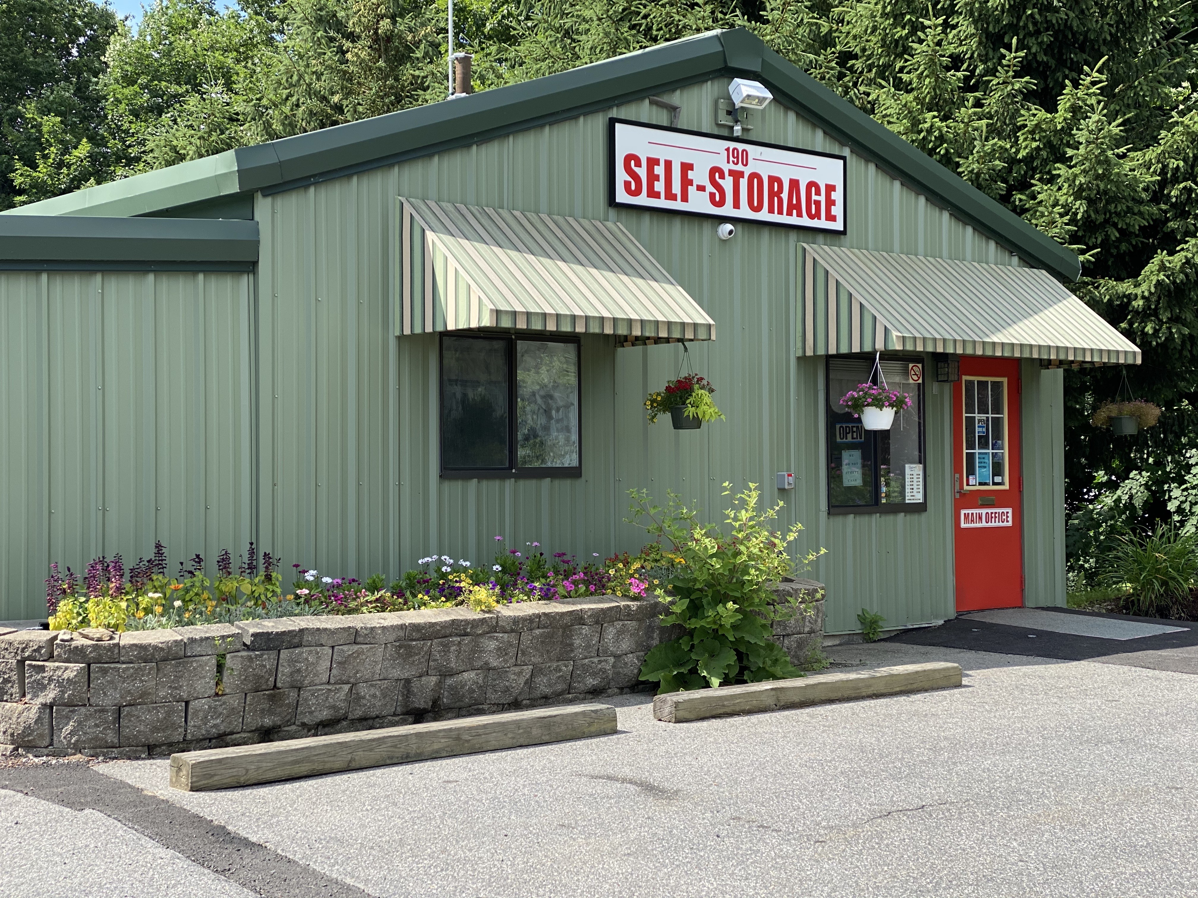 190 Self Storage Front Office