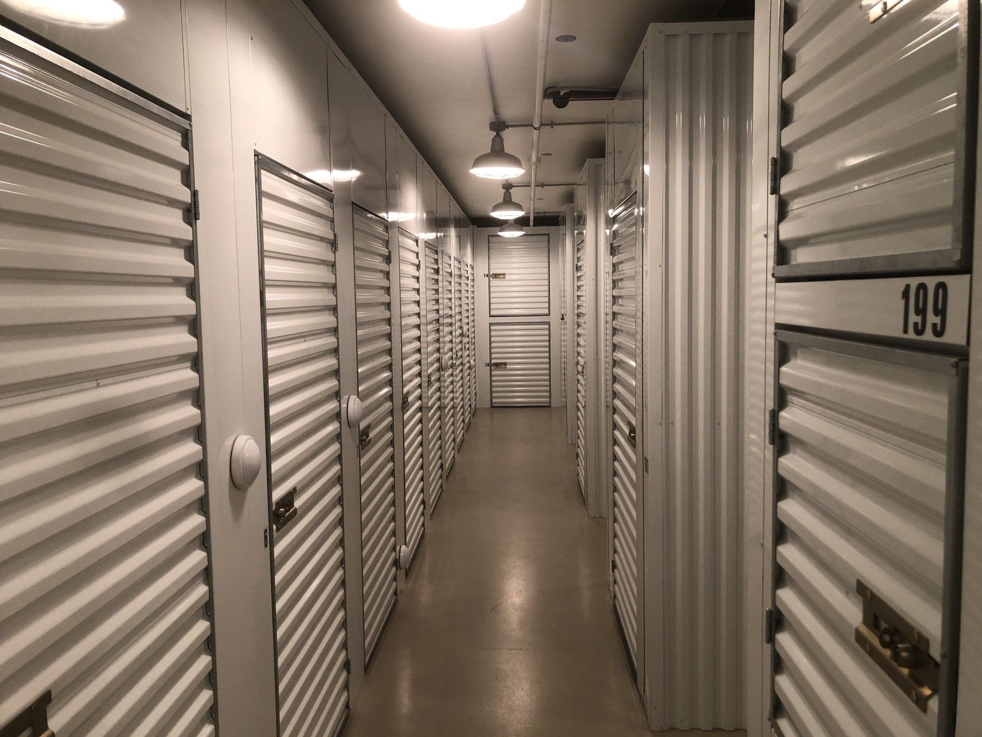 Storage Center of Valencia small climate controlled units