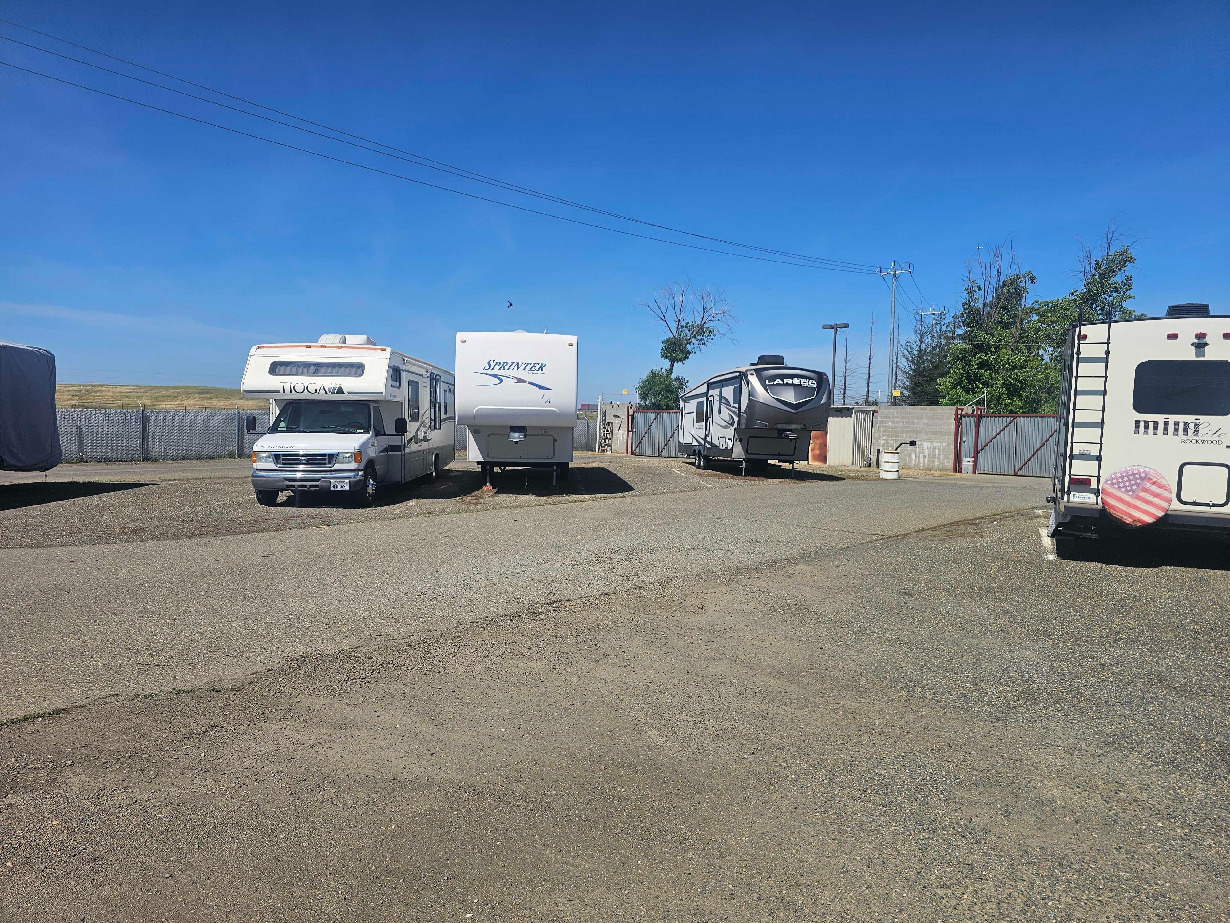 Outdoor RV Storage in Rancho Cordova, CA | 3671 Omec Park Dr