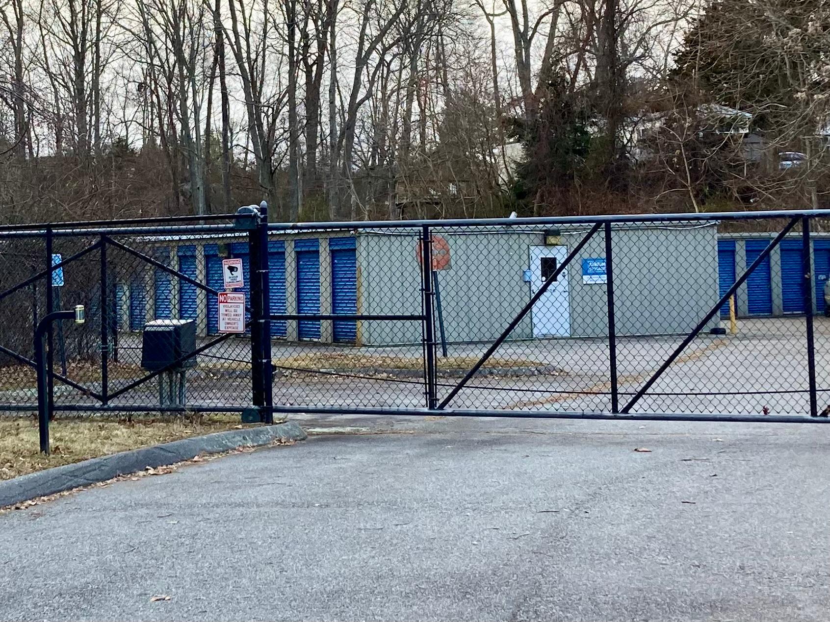 Gated Storage Facility in Groton, CT | 1010 Poquonnock Rd