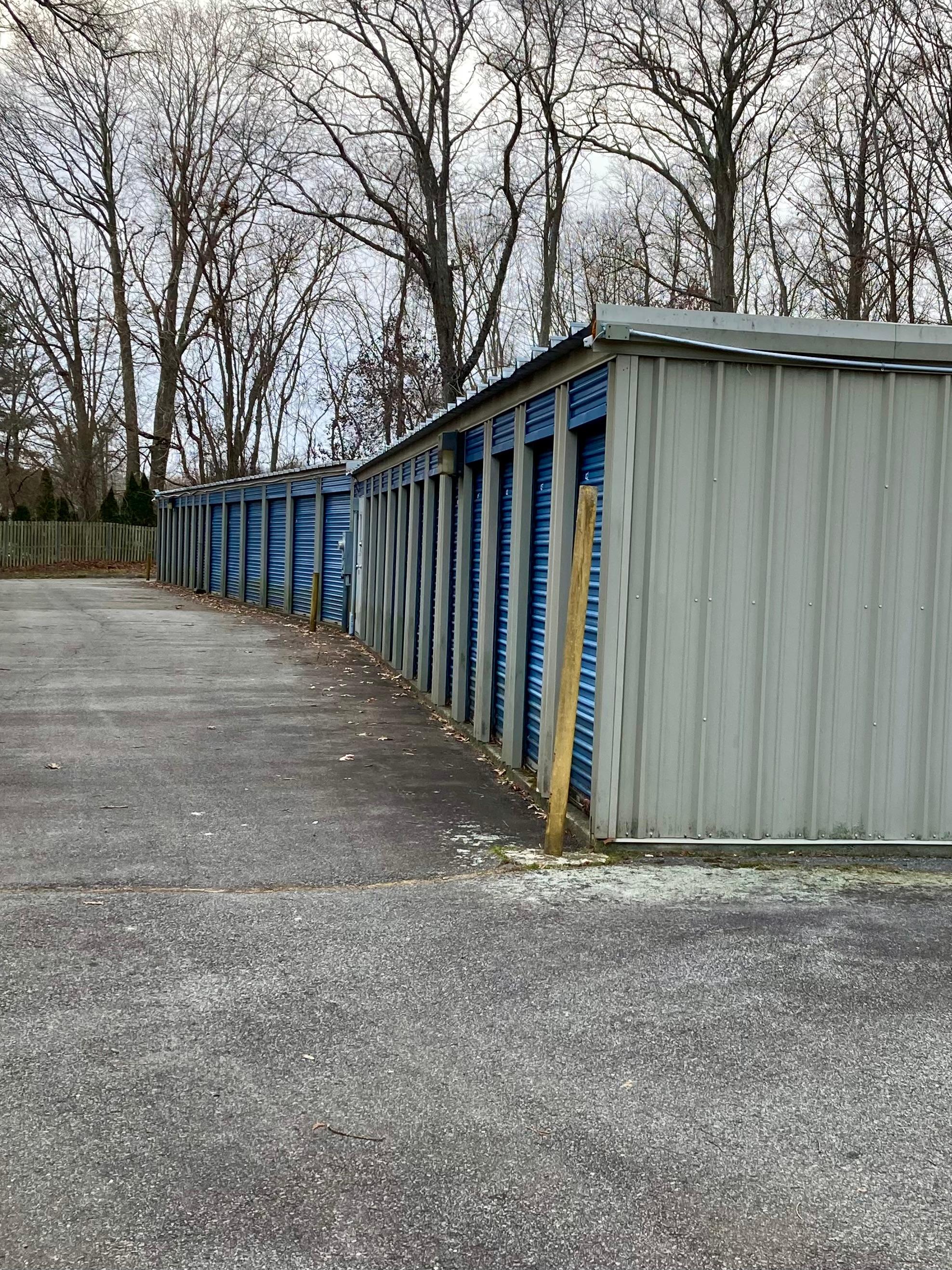 Small Drive-Up Units in Groton, CT | 1010 Poquonnock Rd