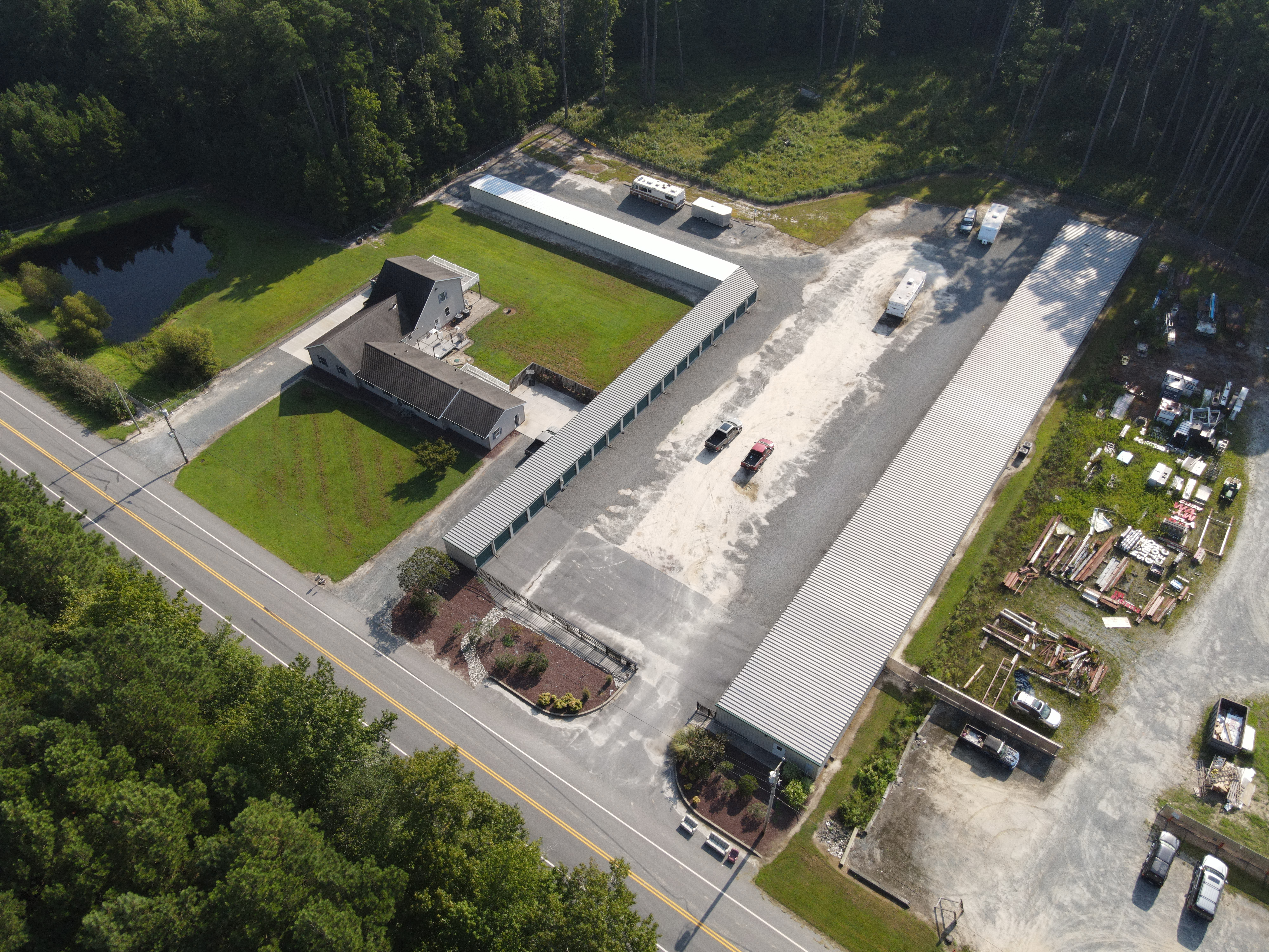 overhead view of self storage and parking facility