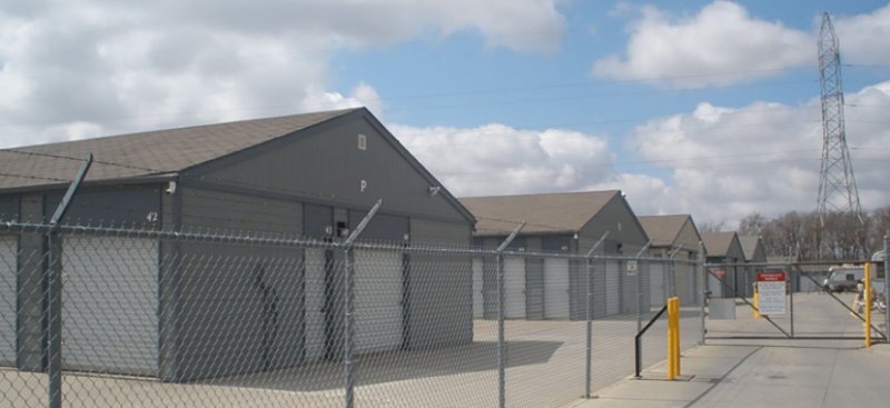 fenced and gated facility, Lincoln, NE