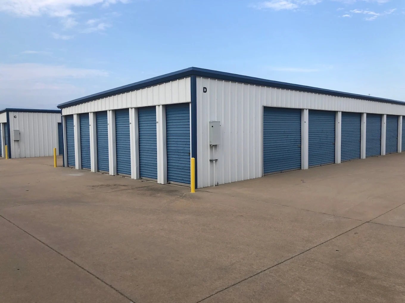 Max Secure Storage- Hydraulic 3360 S Hydraulic Wichita, KS 67216
