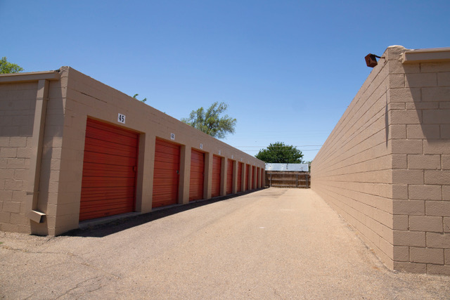storage buildings with drive up doors