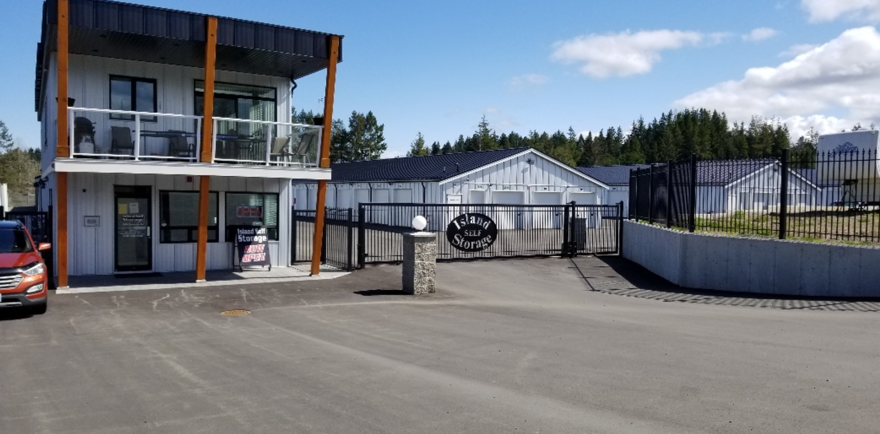 Coombs Island Self Storage - Secure Storage Units in Coombs, BC