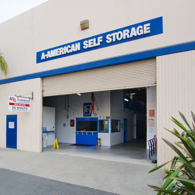 A-American Self Storage - El Centro