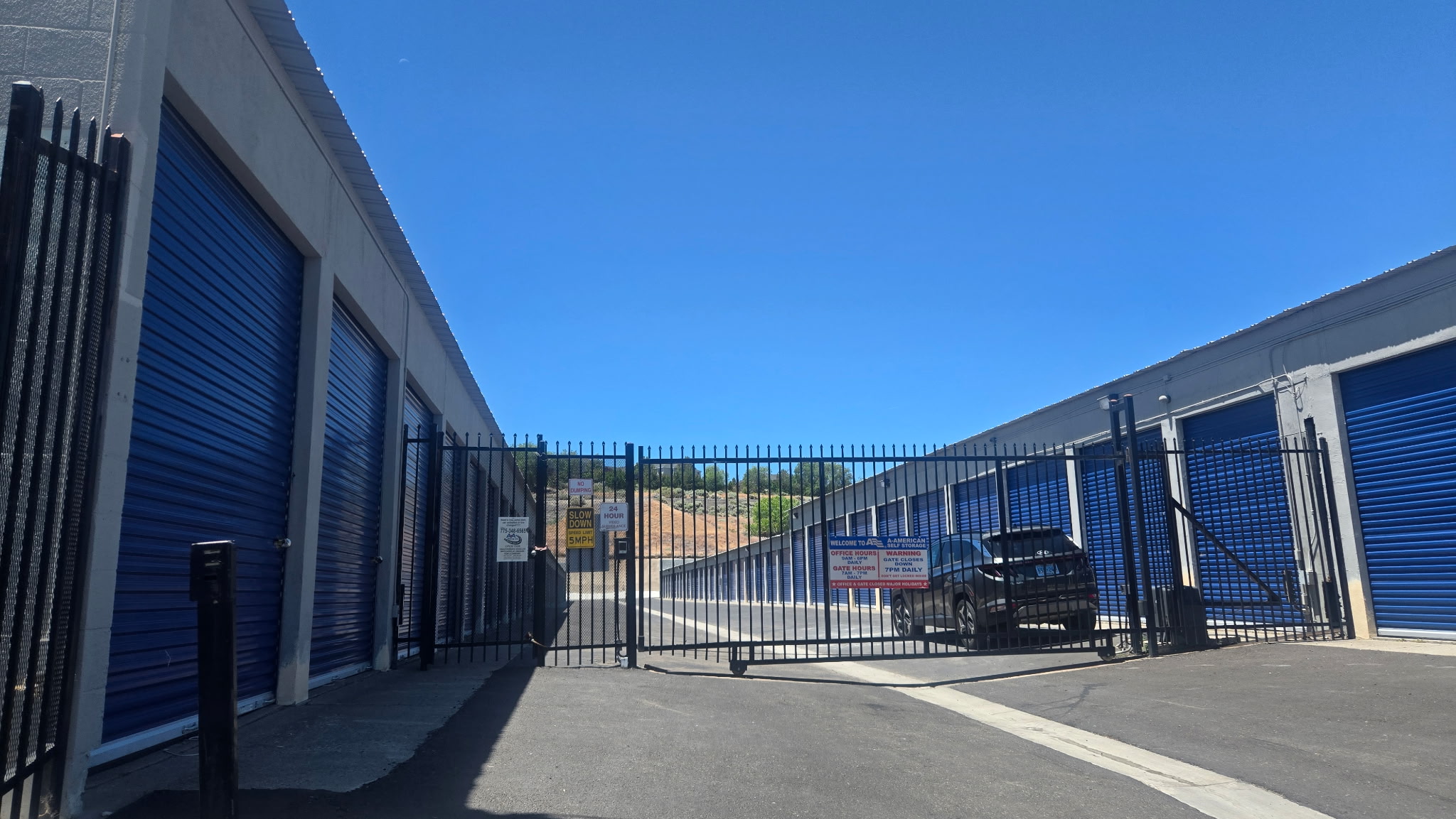 Self Stoage in Reno, NV self storage units with drive up access