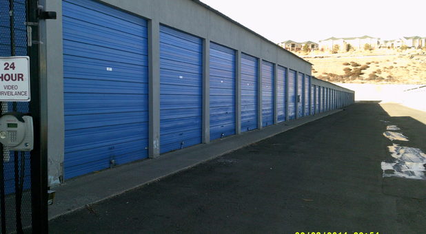 self storage units with drive up access