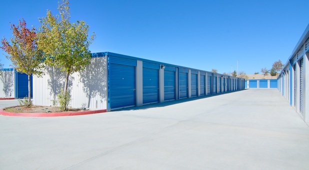 self storage units with drive up access