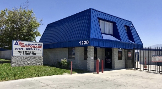 A American Self Storage Hemet front office and automatic gate