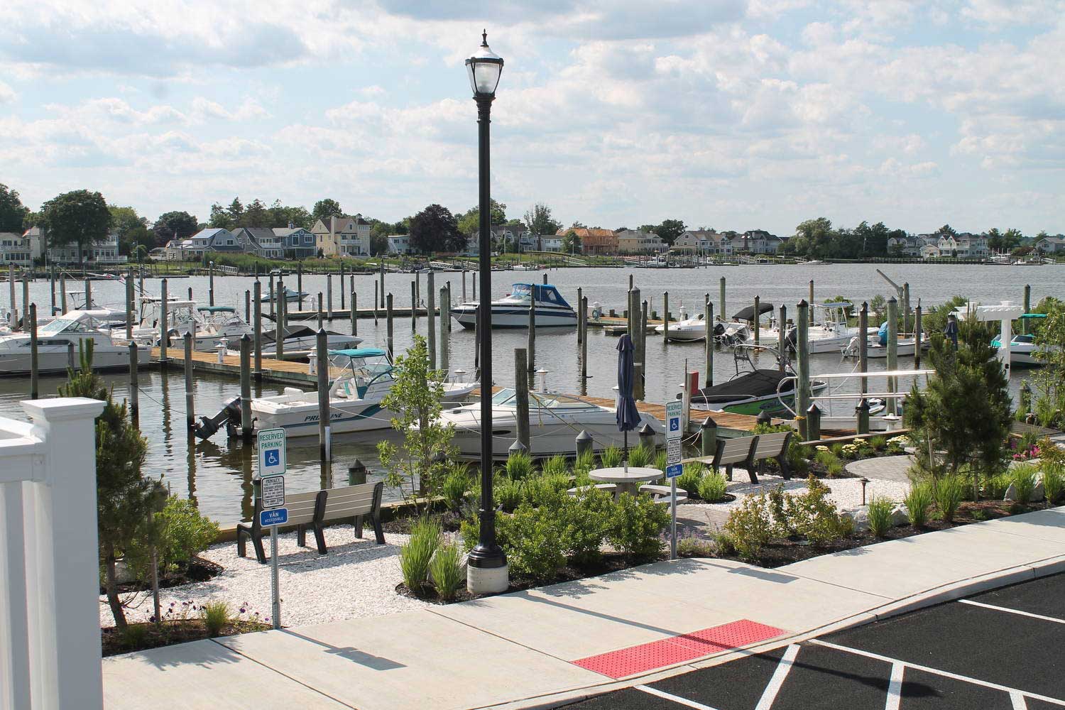 kellys-landing-park-benches