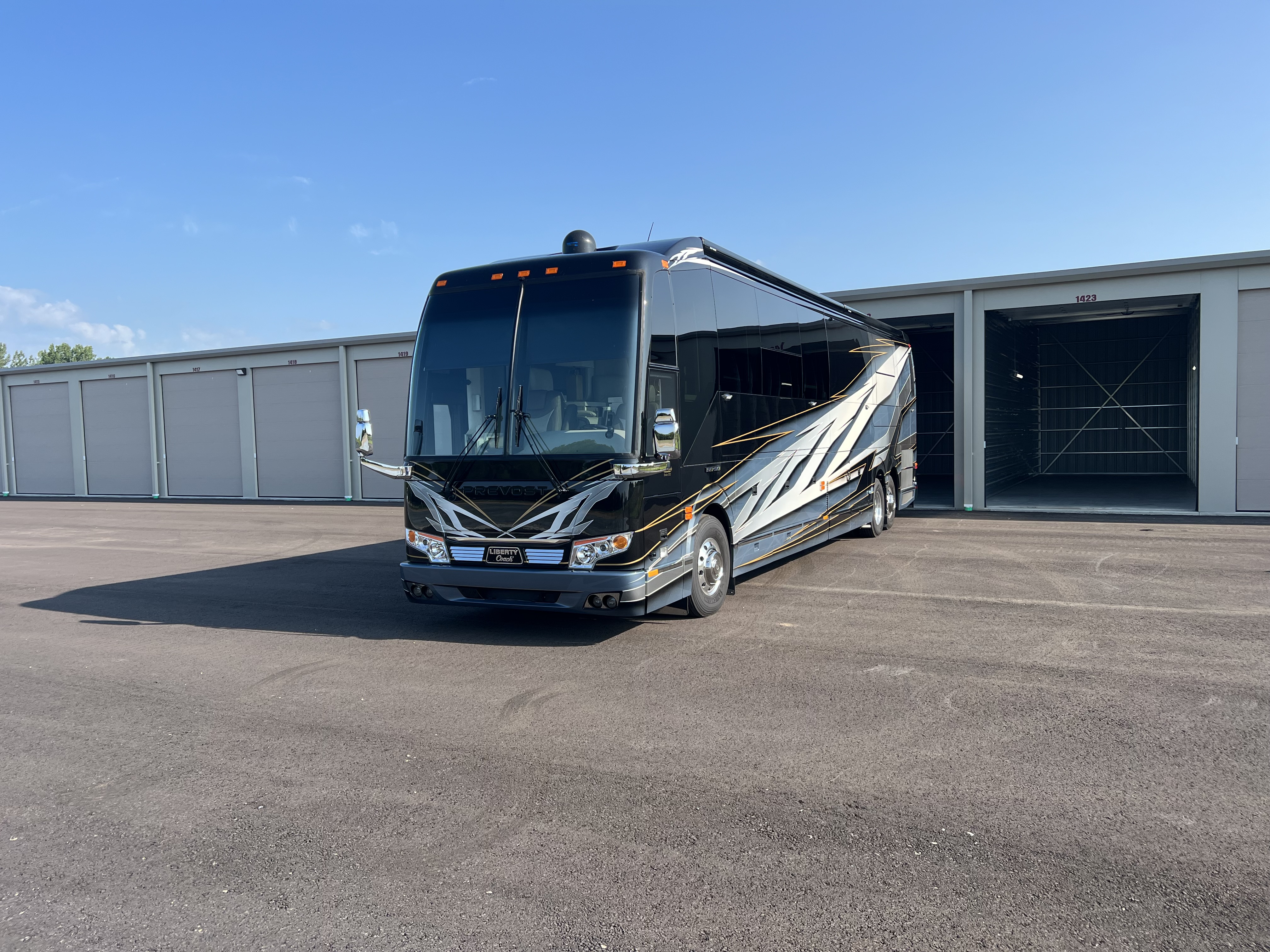 enclosed large RV self storage fairborn oh