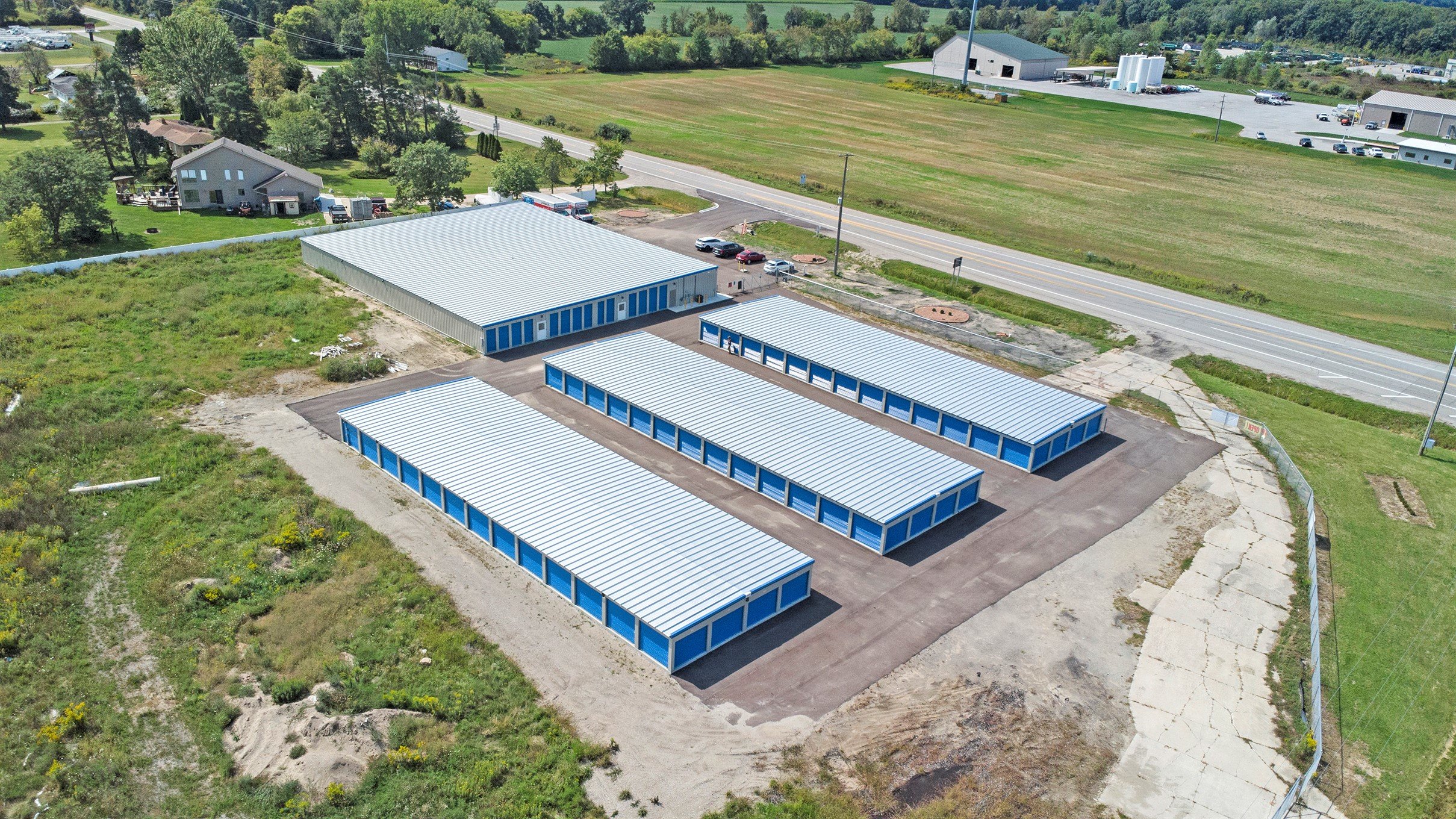 secured units in Lennon, MI