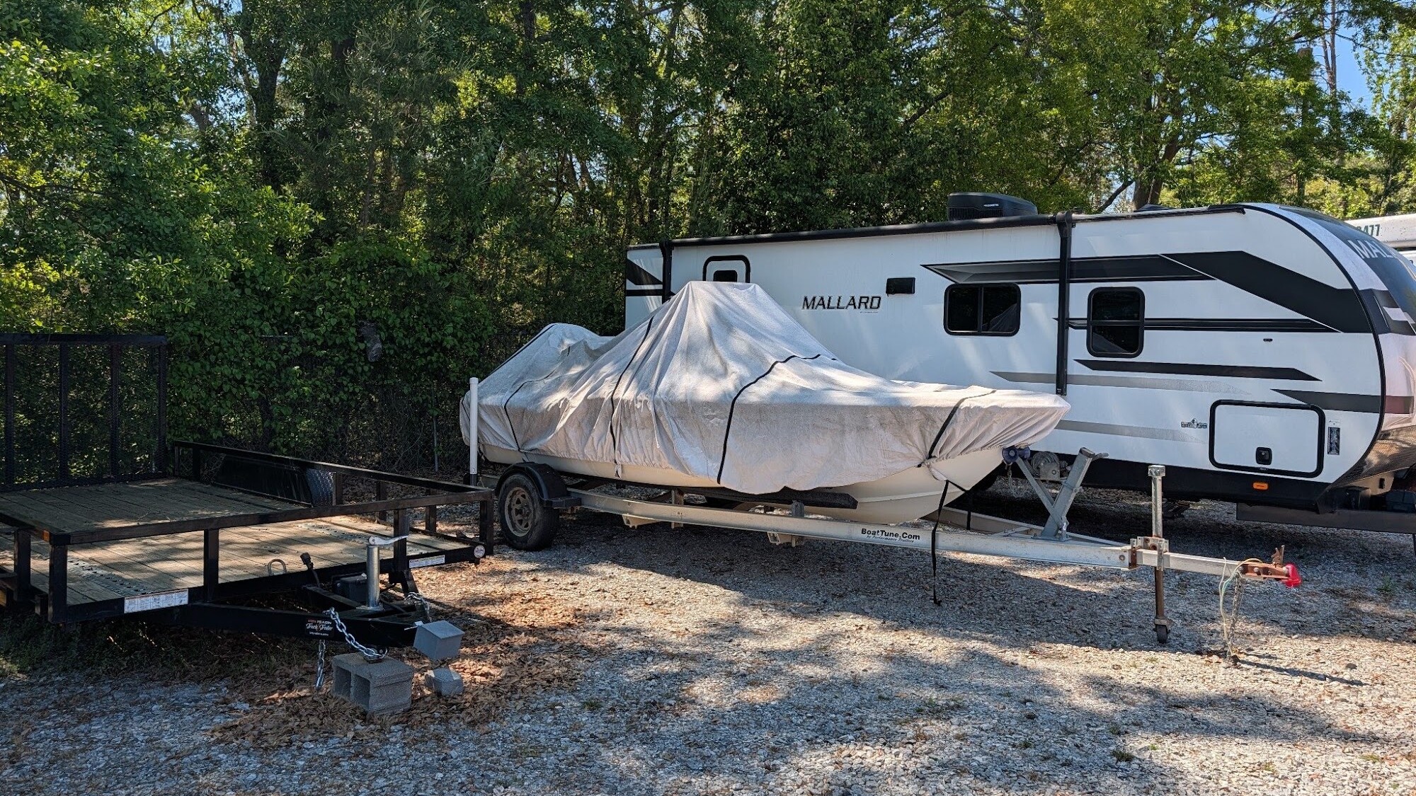 RV and boat parking