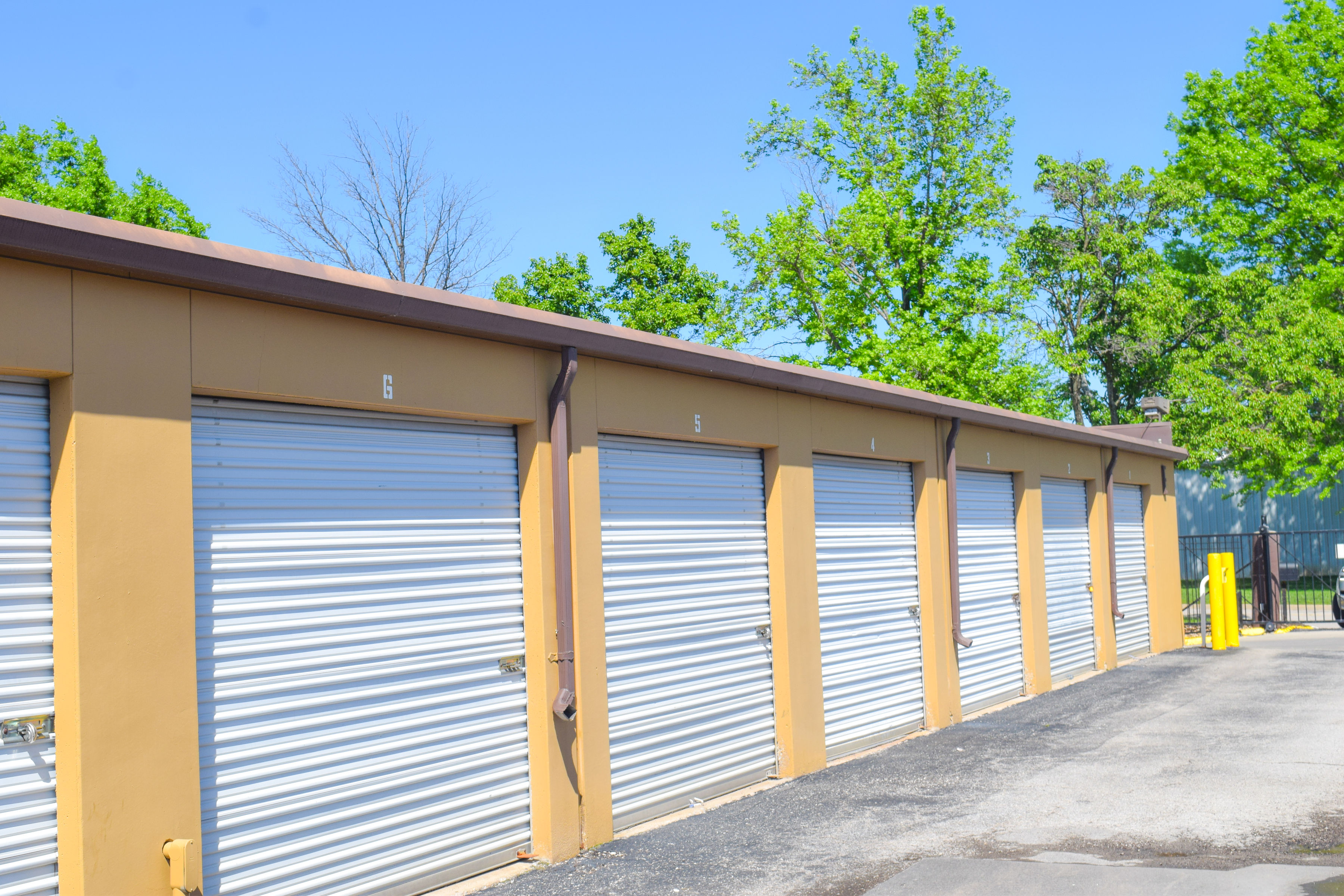 standard units lenexa