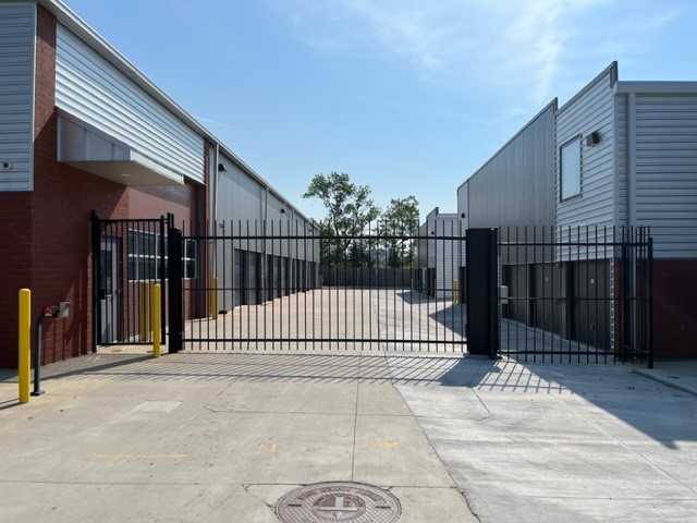 Jackson tulsa hills ok gate