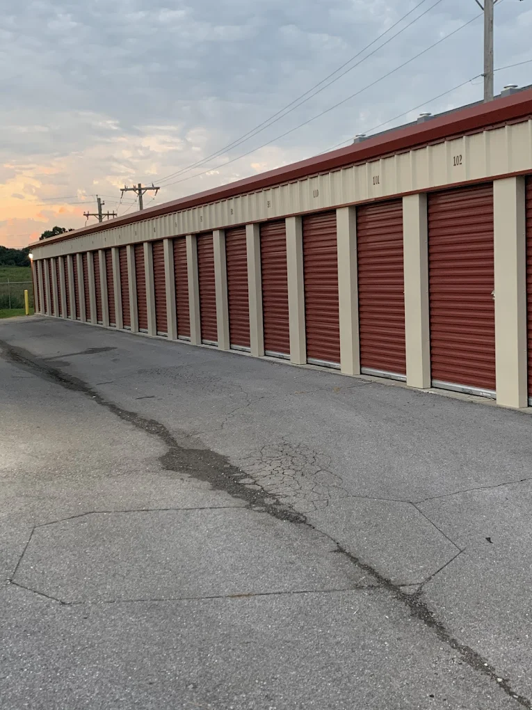 Royal Rocket Self Storage 859 US Hwy 60 Monett, MO 65708