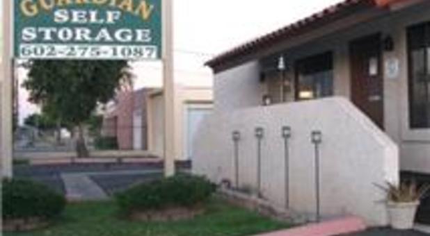 Front view of Guardian Self Storage Central Phoenix